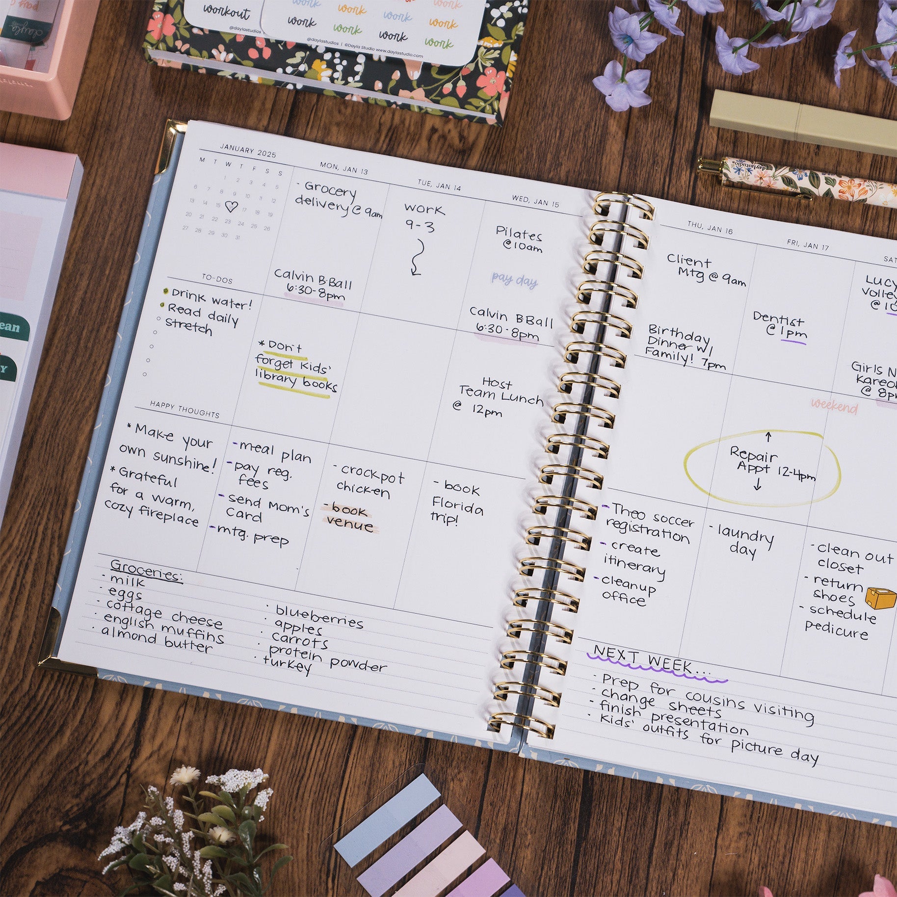 Vertical Weekly Planner Dayla Studio